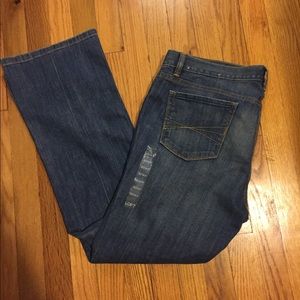 Loft 14 petite jeans, modern fit. New with tags.